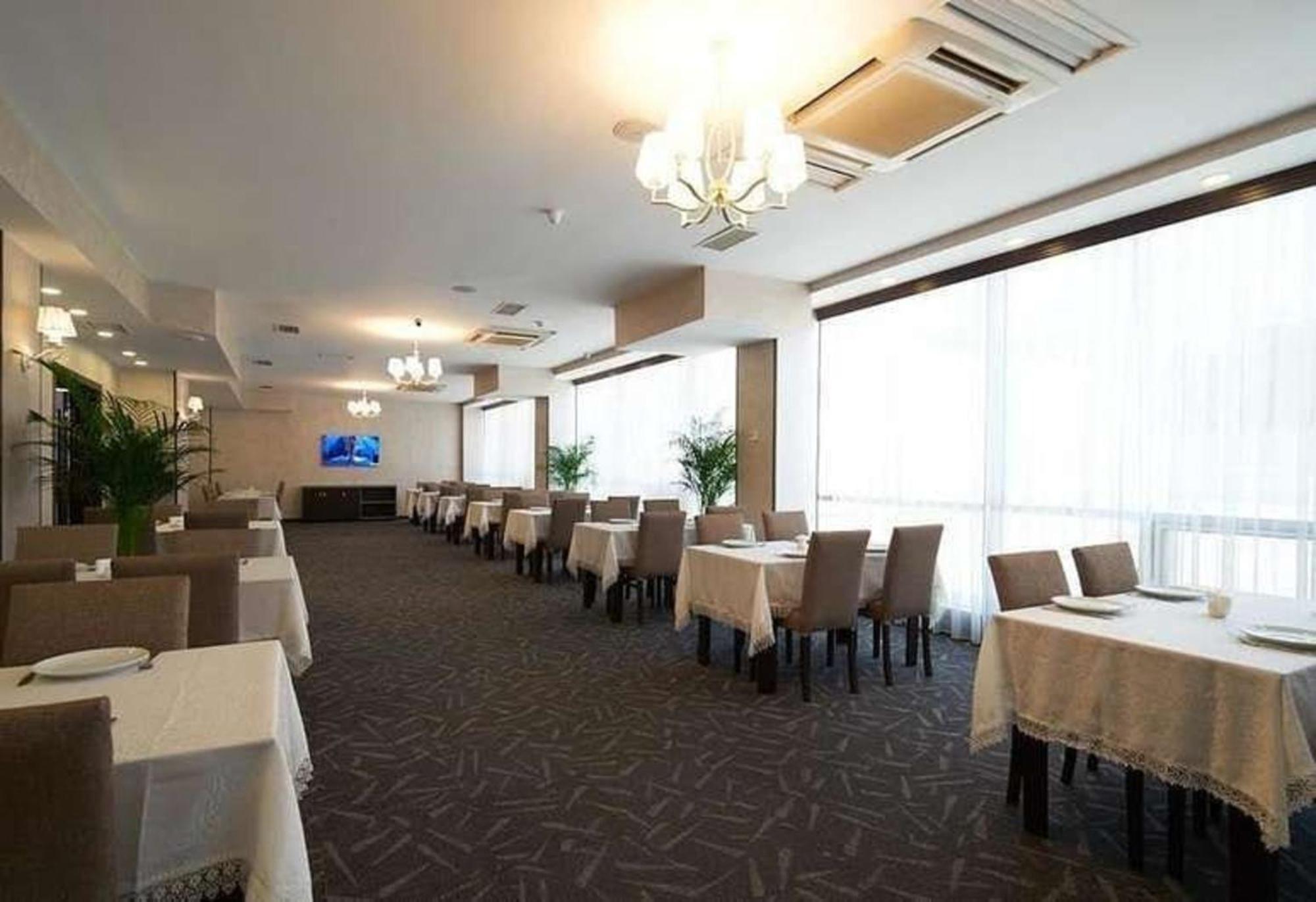 Crossway Hotel Masazir Eksteriør bilde