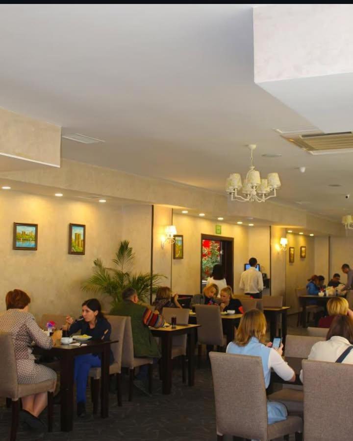 Crossway Hotel Masazir Eksteriør bilde